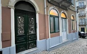 T 2 Apartment In The Heart Of Lisbon